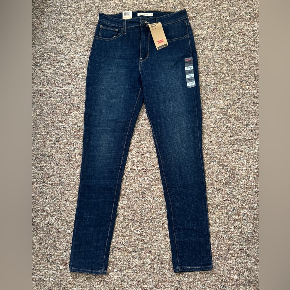 NWT Levi’s 721 High Rise Skinny Jeans